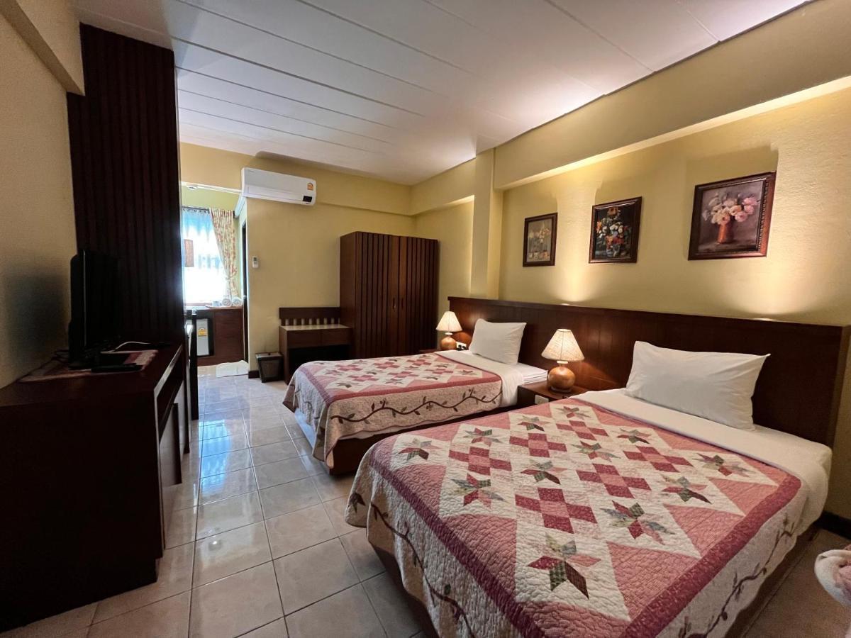 Rommai Greenpark Lampang Exterior foto