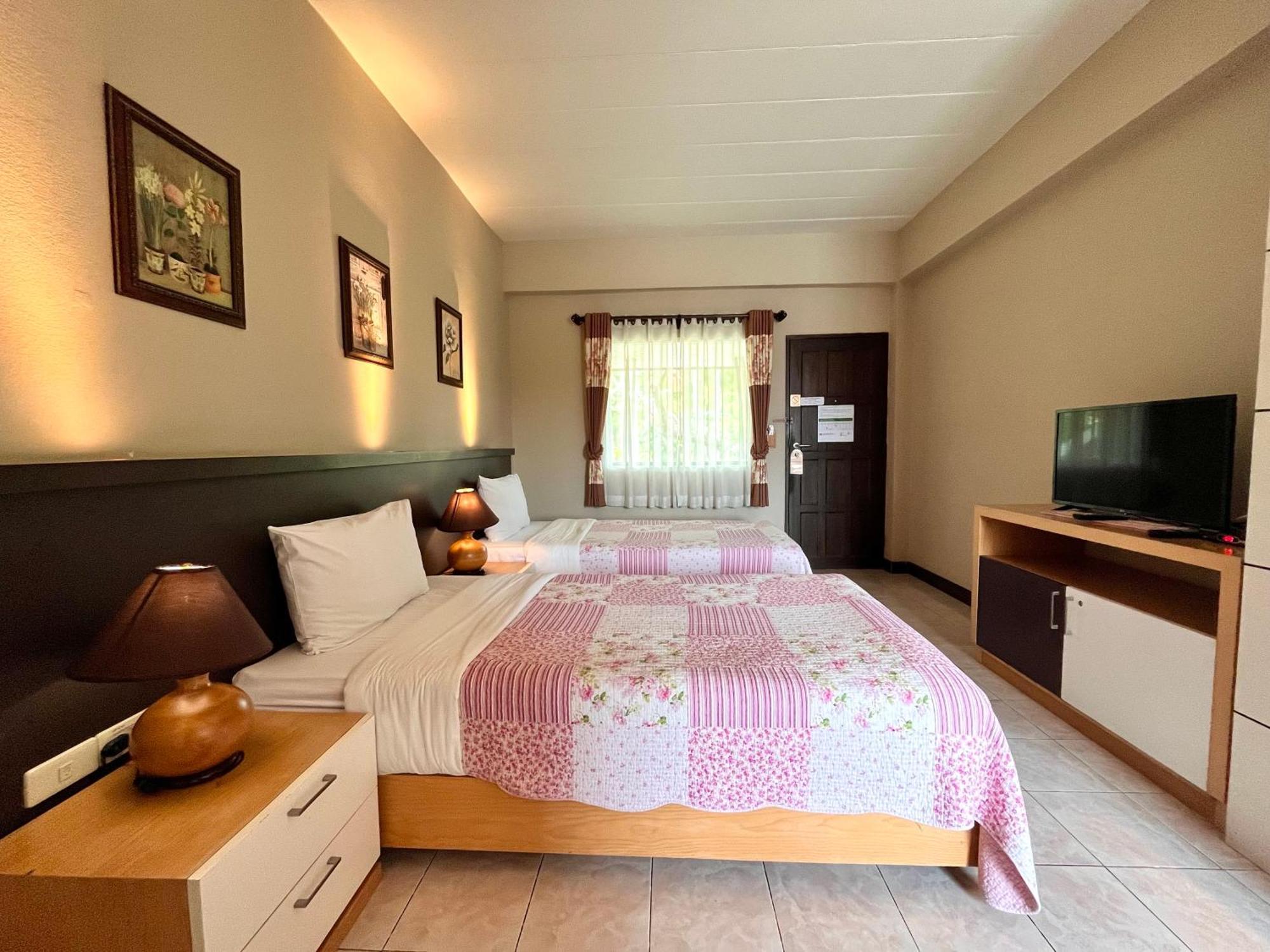 Rommai Greenpark Lampang Exterior foto