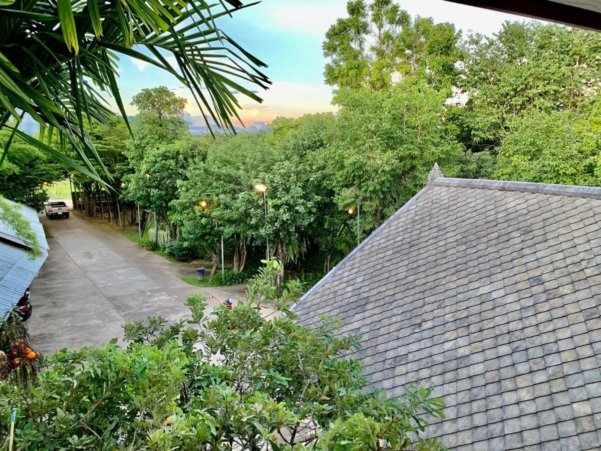Rommai Greenpark Lampang Exterior foto